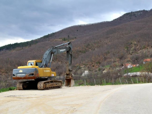 Rekonstrukcija puta na Mluši