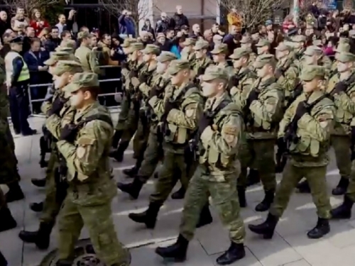 Kosovo osniva vojsku