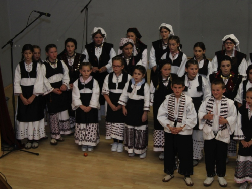 FOTO/VIDEO: Folklorna skupina 'Ramska tradicija' - Božićni običaji u Rami