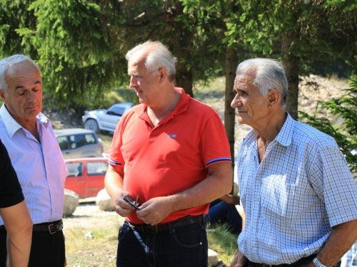 FOTO: Na Vran planini služena misa za poginule duvandžije