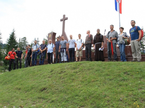 Foto: Stipića livada - 25. obljetnica stradanja hrvatskih civila i vojnika