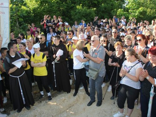 FOTO: Jedinstveni događaj na Pidrišu - stigle moći sv. Ante