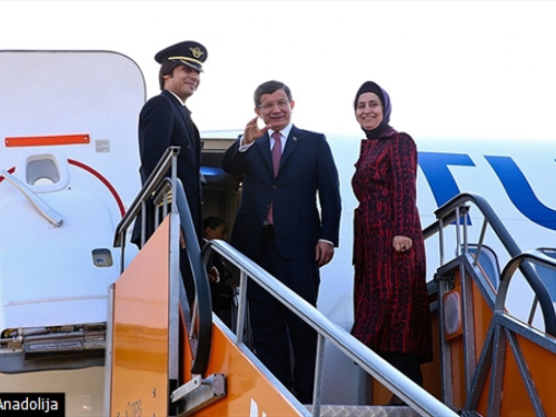 Davutoglu poručio da Turska ne odustaje od miješanja u unutarnje stvari BiH