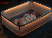 Rješenje za besane noći roditelja: U ovom krevetiću bebe bi trebale brzo zaspati