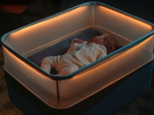 Rješenje za besane noći roditelja: U ovom krevetiću bebe bi trebale brzo zaspati