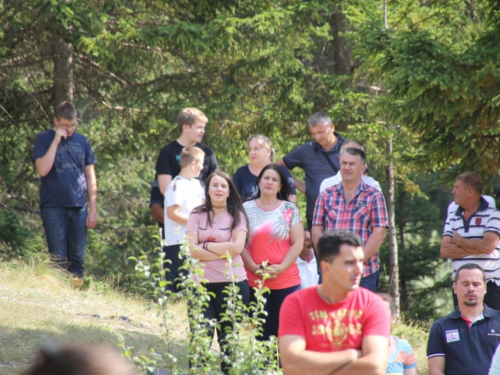 FOTO: Na Vran planini služena misa za poginule duvandžije