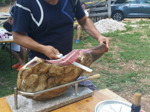 FOTO: Obiteljsko okupljanje Šarčevića u Lokvama