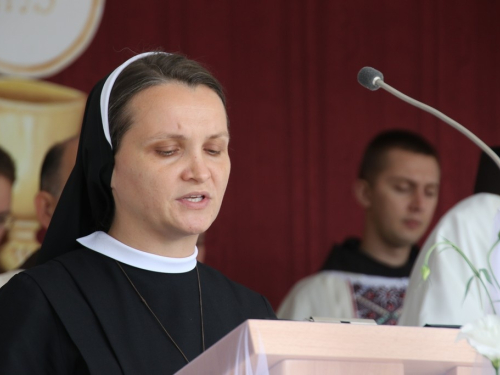 FOTO: Mlada misa fra Antonia Baketarića u Rumbocima