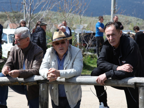 FOTO: Druženje Rumbočana i sv. misa na Zahumu
