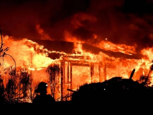 Više od 100 ljudi prijavljeno kao nestalo u požarima u Kaliforniji