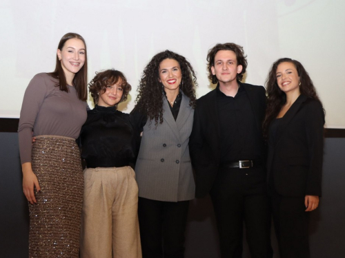 FOTO: Ines Markešić i Magdalena Zadro pobjednice dječjeg festivala ''Mala Rama 2024.''