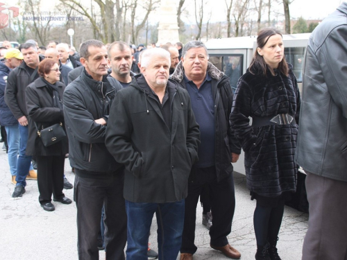 FOTO: Na Mirogoju sahranjen pukovnik Ante Pavlović