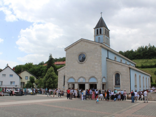 FOTO: Patron župe Prozor - Presveto Srce Isusovo