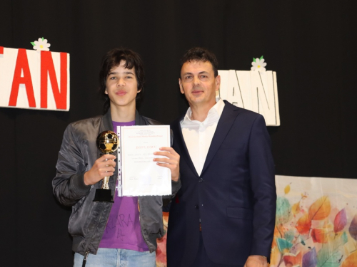 FOTO: Svečano obilježen Dan OŠ Marka Marulića Prozor