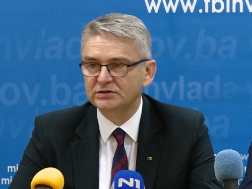 Preminuo ministar Salko Bukvarević, bio je na respiratoru zbog koronavirusa