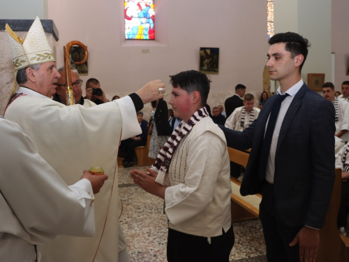 FOTO: Krizma u župi Rama-Šćit