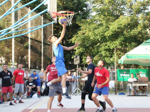 FOTO: ''General Vasilije Mitu'' iz Zagreba pobjednik 15. Streetball Rama