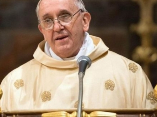 Papa pozvao BiH i Hrvate katolike na 'politiku sitnih koraka'