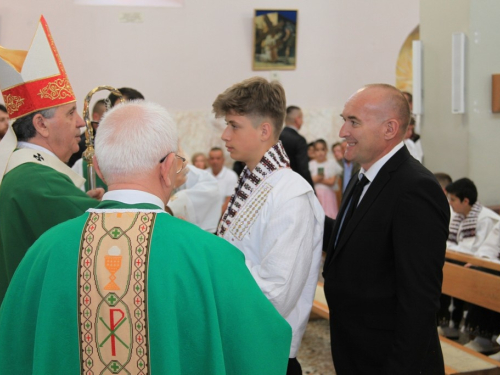 FOTO: Krizma u župi Rama-Šćit