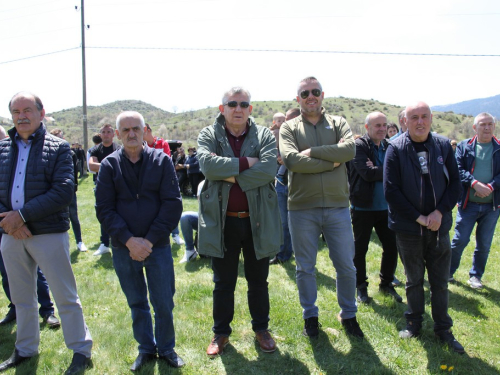 FOTO: Druženje Rumbočana i sv. misa na Zahumu