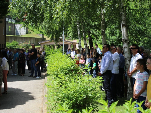 FOTO: Vanjska proslava sv. Ante u Gračacu