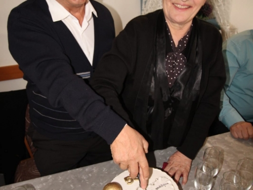 Zlatni pir: Ivica i Mara Ćuk proslavili 50 godina braka