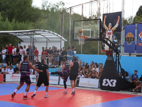 FOTO: Tim ''GOLD UNIST'' iz Splita pobjednik 21. Streetball Rama - Davor Ivančić Dačo