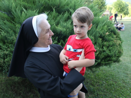 FOTO: Misa Uočnica povodom proslave Velike Gospe u župi Rama Šćit