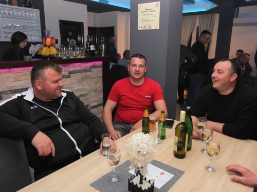 FOTO: Druženje i igra 'Prstena' u restoranu 'Ramsko jezero'