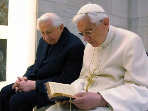 Vatikan: Zdravlje Benedikta XVI. nije zabrinjavajuće