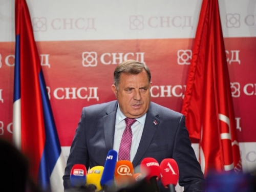 Dodik: Schmidt nema nikakve veze s europskim putem BiH, on se lažno predstavlja