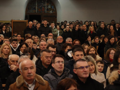 FOTO: Polnoćka na Šćitu