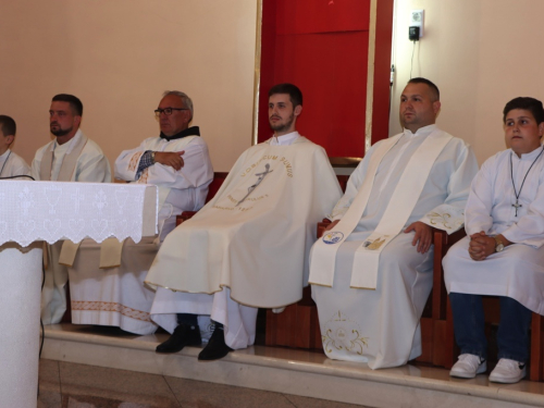 FOTO/VIDEO: Matura 2024. - Defile mladosti na ulicama Prozora