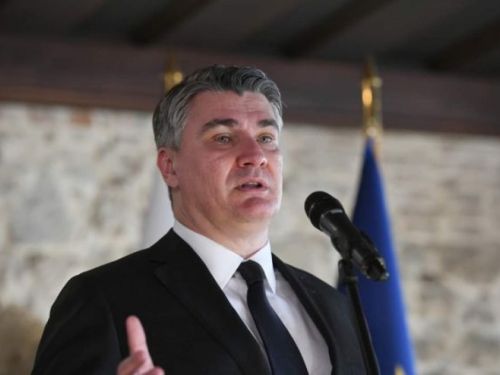 Milanović: Komšić parazitira na hrvatskom biračkom tijelu!