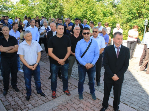 FOTO/VIDEO: Na Uzdolu obilježena 22. obljetnica stravičnog pokolja nad Hrvatima