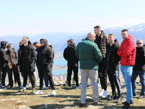 Mirno okupljanje na Zahumu: Ramci poručili – ''Ne damo svoje!''