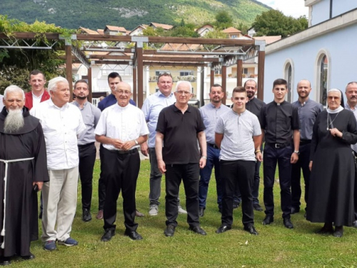 U župi Prozor upriličen susret duhovnih zvanja