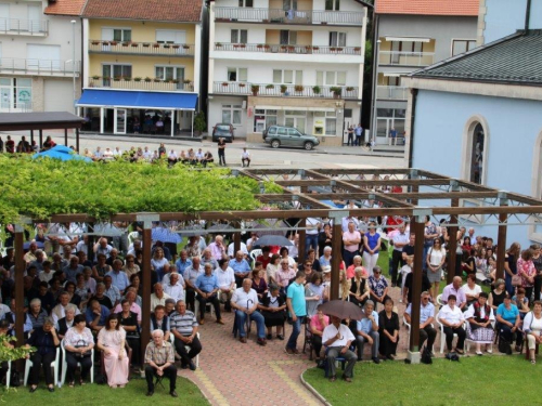 FOTO: Vanjska proslava patrona župe Prozor