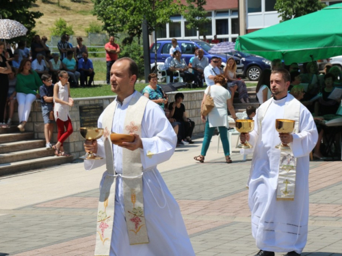 FOTO: Vanjska proslava patrona župe Prozor