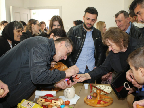 FOTO: Na Orašcu održan turnir u tucanju jaja