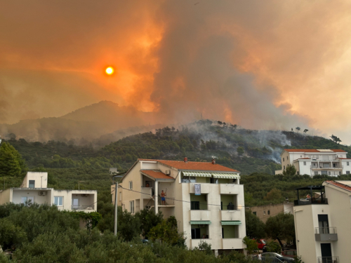 Otkriven uzrok velikog požara u Tučepima: Priveden muškarac