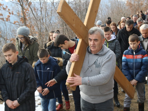 FOTO: Put križa - Treća korizmena nedjelja u župi Uzdol