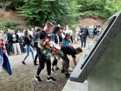 FOTO: Na Pomenu obilježena 27. obljetnica stradanja hrvatskih branitelja