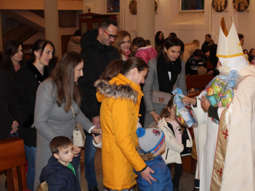 FOTO: Sv. Nikola posjetio župu Prozor