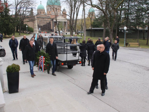 FOTO: Na Mirogoju sahranjen pukovnik Ante Pavlović