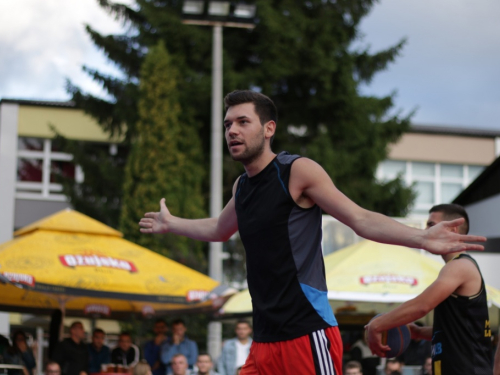 FOTO: Druga večer Streetball turnira u Prozoru