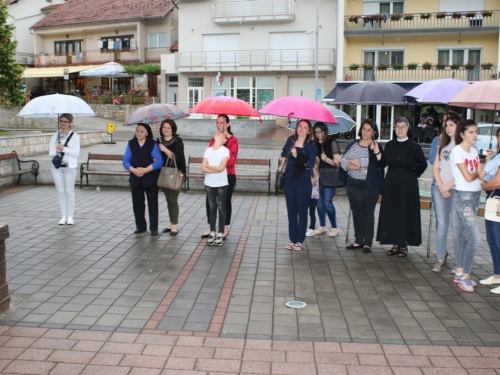 FOTO: U Prozoru održan festival duhovne glazbe ''Djeca pjevaju Isusu''