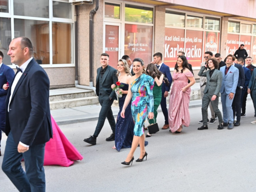 Uskoplje ispratilo 63 maturanta, među njima i 16 iz Prozora-Rame