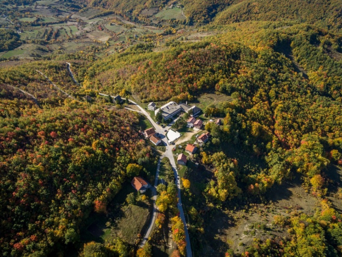 FOTO/VIDEO: Uzdol i Krančići u bojama jeseni