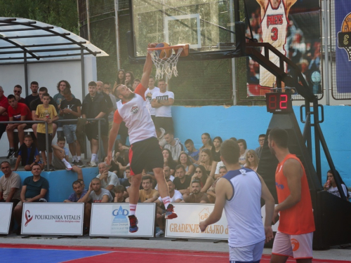 FOTO: Tim ''GOLD UNIST'' iz Splita pobjednik 21. Streetball Rama - Davor Ivančić Dačo